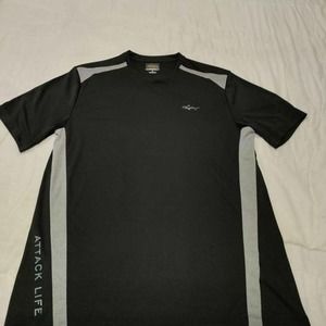 Medium Greg Norman black athletic t-shirt